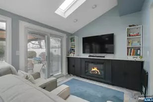 111 Crain Rd, Paramus, NJ 07652 - Photo 13