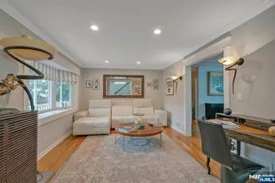 111 Crain Road, Paramus, NJ 07652 - Photo 5