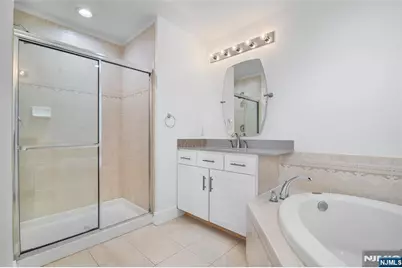 11 Bayside Drive, Bayonne, NJ 07002 - Photo 11