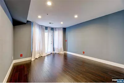 11 Bayside Drive, Bayonne, NJ 07002 - Photo 19