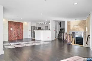 11 Bayside Dr, Bayonne, NJ 07002 - Photo 5