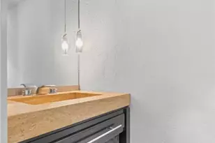 11 Bayside Dr, Bayonne, NJ 07002 - Photo 9