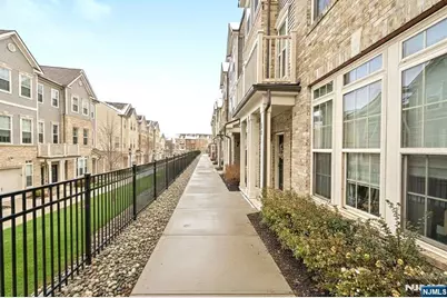 30 Arnold Drive, Wood Ridge, NJ 07075 - Photo 3