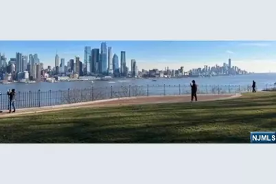 47 47th Street 5 #5, Weehawken, NJ 07086 - Photo 23