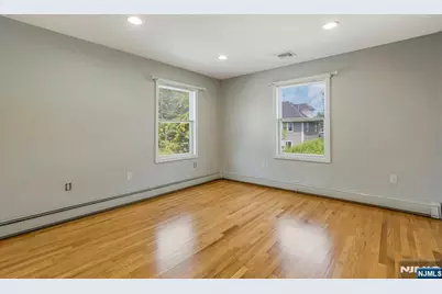 24 Sunderland Avenue, Rutherford, NJ 07070 - Photo 17