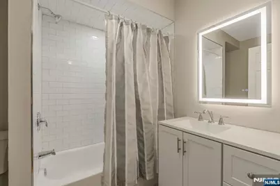 24 Sunderland Avenue, Rutherford, NJ 07070 - Photo 25