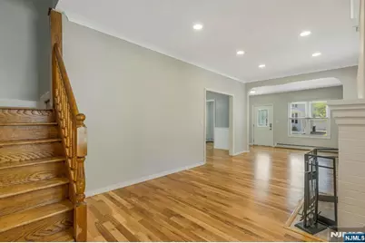 24 Sunderland Avenue, Rutherford, NJ 07070 - Photo 9