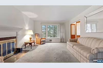 51 Black Oak Lane, Mahwah, NJ 07430 - Photo 3