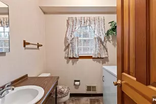 51 Black Oak Ln, Mahwah, NJ 07430 - Photo 23