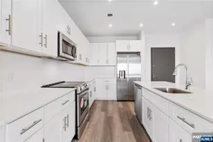 2 Executive Dr 915, Fort Lee, NJ 07024 - Photo 7