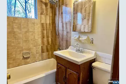 211 Bedford Road, Dumont, NJ 07628 - Photo 17