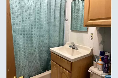 211 Bedford Road, Dumont, NJ 07628 - Photo 9