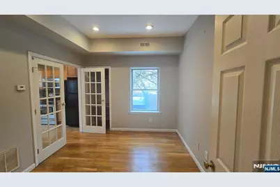 673 Bergen Avenue 204 #204, Jersey City, NJ 07304 - Photo 11