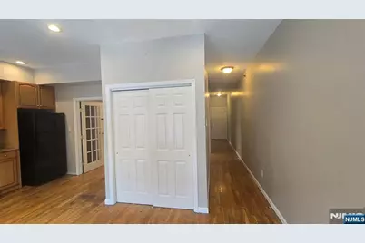 673 Bergen Avenue 204 #204, Jersey City, NJ 07304 - Photo 7