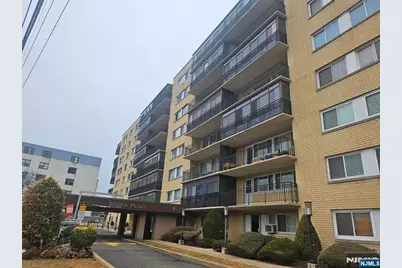 2185 Lemoine Avenue 3C #3C, Fort Lee, NJ 07024 - Photo 1