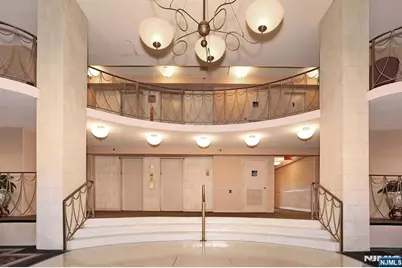 160 Overlook Avenue 18D #18D, Hackensack, NJ 07601 - Photo 3