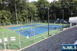 246 Mountain View Dr 246, Mahwah, NJ 07430 - Photo 11