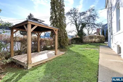 68 Mohawk Avenue 1st Fl #1st Fl, Hawthorne, NJ 07506 - Photo 17