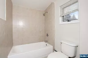 68 Mohawk Ave 2nd Fl, Hawthorne, NJ 07506 - Photo 13