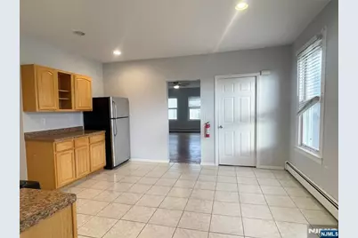 82-84 Maple Avenue 2 #2, Wallington, NJ 07057 - Photo 3