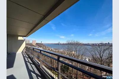 1 Horizon, Fort Lee, NJ 07024 - Photo 13