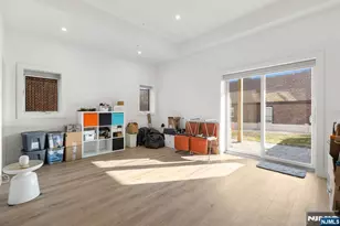 690 Palisade, Cliffside Park, NJ 07010 - Photo 25