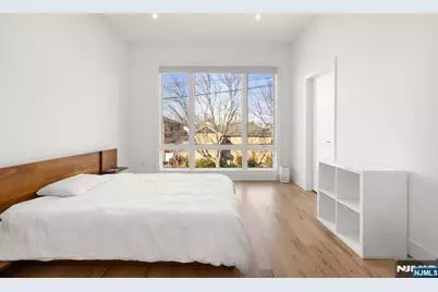 690 Palisade, Cliffside Park, NJ 07010 - Photo 15