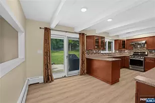 15 Candlestick Ln, Upper Saddle River, NJ 07458 - Photo 11