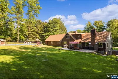 15 Candlestick Lane, Upper Saddle River, NJ 07458 - Photo 33