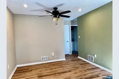 1023 Castle Road, Mahwah, NJ 07430 - Photo 7