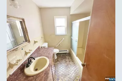 249 Brinkerhoff Avenue, Palisades Park, NJ 07650 - Photo 7