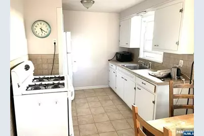 321 Roff Avenue, Palisades Park, NJ 07650 - Photo 5