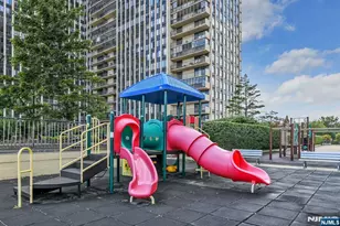 300 Winston 2922, Cliffside Park, NJ 07010 - Photo 39