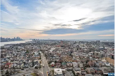 300 Winston 2922 #2922, Cliffside Park, NJ 07010 - Photo 25