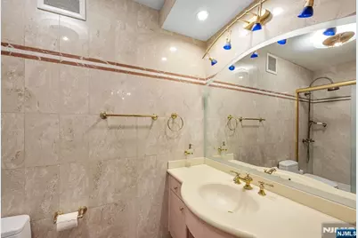 300 Winston 2922 #2922, Cliffside Park, NJ 07010 - Photo 21