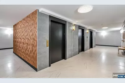 300 Winston 2922 #2922, Cliffside Park, NJ 07010 - Photo 3