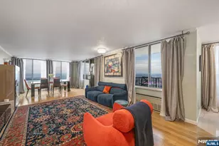 300 Winston 2922, Cliffside Park, NJ 07010 - Photo 5