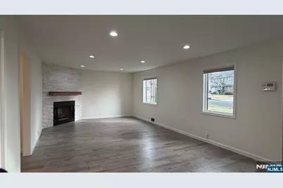 212 Lozier Terrace, River Edge, NJ 07661 - Photo 3