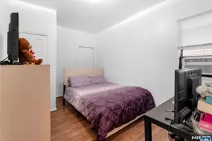 25 Oak St, Paterson, NJ 07501 - Photo 7