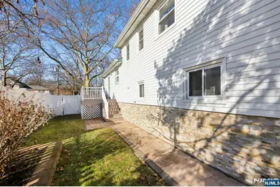 8 Hall Road, Paramus, NJ 07652 - Photo 37