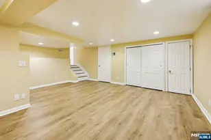 8 Hall Rd, Paramus, NJ 07652 - Photo 31