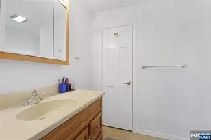 499 Diamond Spring Rd, Denville, NJ 07834 - Photo 15