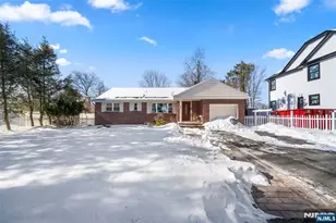 219 Farview Ave, Paramus, NJ 07652 - Photo 29