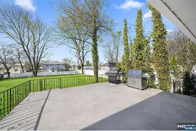 219 Farview Avenue, Paramus, NJ 07652 - Photo 21