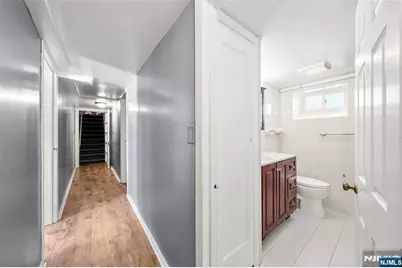 219 Farview Avenue, Paramus, NJ 07652 - Photo 15