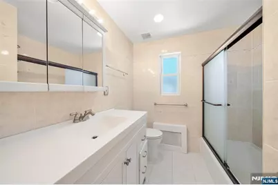 219 Farview Avenue, Paramus, NJ 07652 - Photo 11