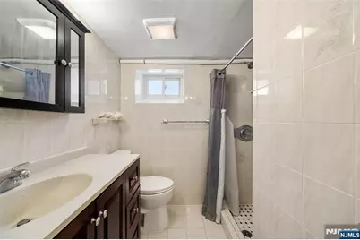 219 Farview Avenue, Paramus, NJ 07652 - Photo 19