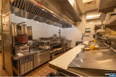 84 N State Rt 17, East Rutherford, NJ 07073 - Photo 15