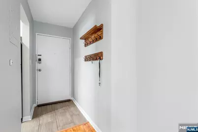 100 Pierson Miller Drive F32 #F32, Pompton Lakes, NJ 07442 - Photo 5