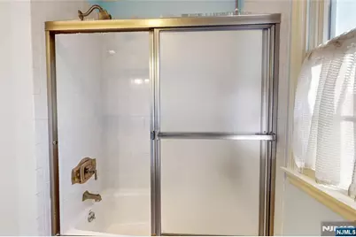 10 Hope Street, Montvale, NJ 07645 - Photo 31